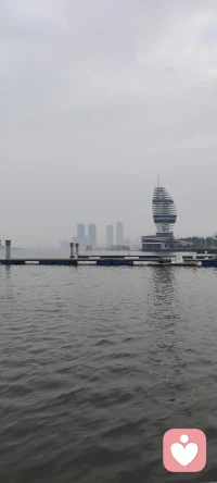 人生就是在和你捉迷藏，就看你怎么去寻找！配图