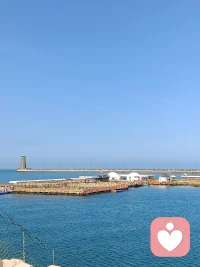 蓝天碧海金沙滩配图