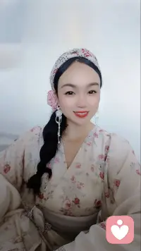 💞持续深耕内在土壤保持对自我盲区的警觉，以探寻者的谦卑面对知识的无限，以倾听者的开放，聆听神秘的启示，以守望者的虔诚，触摸智慧的脉络，以朝圣者的敬畏拥抱生命的每一次脉动配图