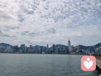 前年的这时候去了香港，去年的这时候去了新加坡马来西亚，参观了这里的大学，香港大学和新加坡国立大学，我一直提倡上学论，不是因为可以学到多少知识，因为文化层次是脱离阶层，是可以明事理，可以像雄鹰无所畏惧！