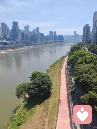 以前的人没有内卷与攀比，工作、婚姻遵从本分，普通人简简单单，也能安稳过完一生。现代人不要人为地制造焦虑，简简单单，平平凡凡的人生才最真实，最高级。