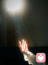 人的一生，
你所发生的一切都是必然的。
并且在你出生之前，
你是有看过自己一生的剧本，
但你之所以还选择以这个身份来到这个世界。
那么说明。
一定有值得的事情！配图