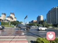 世间最温柔的治愈。是心事有人倾听，情绪被全然接纳，静心聆听，温柔相伴，🌹🌹成年人习惯把崩溃调成静音，独自消化万千心绪，心若安然世事皆柔，慢慢释怀，善待自己❤️