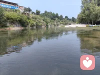 人海相逢，谈吐清雅，自带风月。见过世事，依旧温和，饱读诗书，从不张扬，世间最好的气质，是读过万卷书沉淀下来的从容，心静开阔，如沐春风🌹🌹