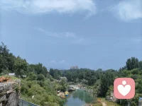 人海相逢，谈吐清雅，自带风月。见过世事，依旧温和，饱读诗书，从不张扬，世间最好的气质，是读过万卷书沉淀下来的从容，心静开阔，如沐春风🌹🌹