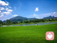 🌹🌹一花一世界，一树一菩提，七夕的夜里，有人念旧人，有人盼相逢，也有人心里藏着无人诉说的心事，🌹🌹不是所有情绪都适合讲给身边人听，欢喜也好，遗憾，委屈，迷茫也罢，，愿每一份心绪，都能被温柔接住🌹🌹