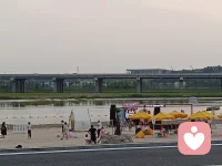 成为倾听师的第四天，慢慢懂得，最好的倾听从不是说教，而是安静陪伴，让对方知道，TA从来都不是一个人。配图