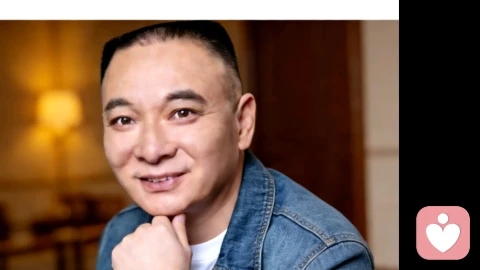 世界上最伟大的职业——母亲\n \n所有职业都是八小时制，但母亲这个职业不是，她是24小时全年无休，随叫随到，从无下班可言；\n所有职业都有收入薪酬，但母亲这个