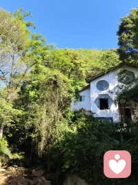 你要相信，总有一束光照亮你，把所有的例外和偏爱都给你，给你久违的安全感，让你觉得人间还值得！配图