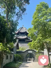 把每一次坎坷都当作成长的历练，把每一次遗憾都转化为前行的动力。配图