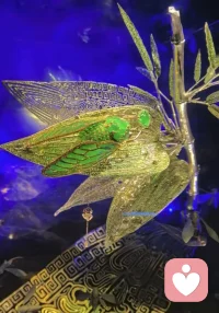 我不全能，不优秀，不完美，不闪耀，我普通平凡，有许多局限脆弱，做不到，搞不定，会犯错，但这样的我依然可以存在，可以活，真实地、完整地、有血有肉地活。配图