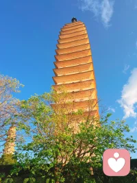 一个人没有边界和原则的妥协、退让、牺牲，不仅不会换来别人的尊重和重视，反而会激发和助长别人的贪婪、恶念。真正能保护自己的是：敢于拒绝，敢于表达，敢于捍卫自己的权益和边界。当别人感到你是有底线的，越过了底线，就会受到惩罚，那么，才会真正开始重视你的存在。配图