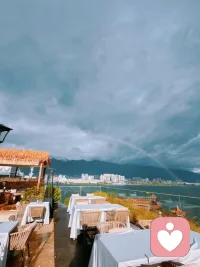 真正的松弛感建立在，我知道自己并不完美，我也接纳和允许自己存在不完美之处，同时，我允许别人不喜欢我的这些不完美，但是，我也确信这些不完美，并不会影响我对自己的欣赏和热爱。 ​​​配图