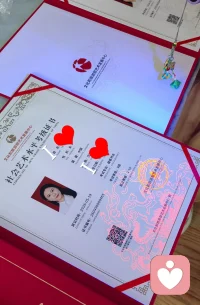 美好而不舍的毕业季😭😔
​愿你们未来继续闪闪发光🌞☀️
​而我也依旧在学习之路默默扎根✊✊配图