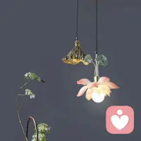 半生花开半世花落，回首过往半生路，七分酸楚三分甜。许多以前不相信的东西，现在都信了。比如命运比如缘分，比如轮回比如因果。配图