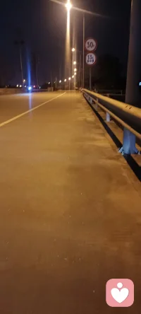 第一天来到这里，如果你有烦恼找不到一个可以听你说话的人，那你可以来找我，我会静静的陪着你，听你说。配图