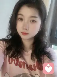 聆听，是无声的拥抱，能抚平有声的伤痕。配图