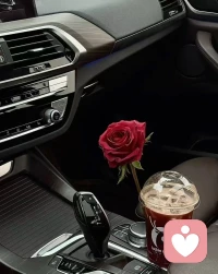 照顾好自己，世界才会属于你，风雨由天，快乐由己，保重身体，健康第一。
你若烦脑，我在这里，你慢慢讲，我静静听，不打断，不评判，只为给你一个温暖的陪伴配图