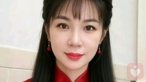 秋秋倾听