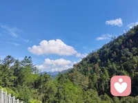 身材到位，衣服只是点缀。颜值到位，穿什么都是顶配。金钱到位，一切听你支配。变美、变瘦、变富，那一样都够你忙的。配图