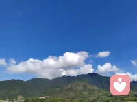 身材到位，衣服只是点缀。颜值到位，穿什么都是顶配。金钱到位，一切听你支配。变美、变瘦、变富，那一样都够你忙的。配图