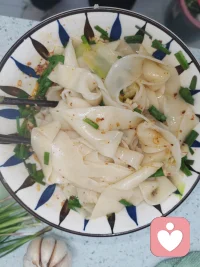 一个爱做饭的男人，等着倾听你的故事。配图