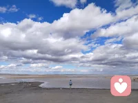 男人有时候需要的不仅是一个异性，而是一个可以沟通的灵魂；有相同的爱恨，格局，眼界，还有别人不能赋予的安宁！配图