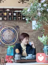 且听风吟，静待花开，
日子慢慢，心也慢慢柔软。配图