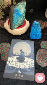 我们总以为自己被困，
但从来没有认真的看过，
困住自己的到底是什么。配图