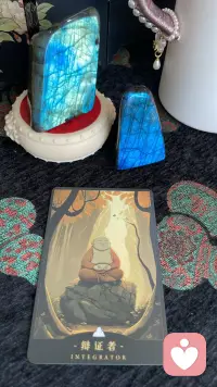 喜欢这样的状态
不表露于形，却全盘掌握！配图