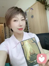 喜欢这样的状态
不表露于形，却全盘掌握！配图