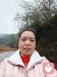 我是一个纯粹的个倾听者，希望你的情绪能在我这得到释放，也许我不能感同身受，我只想通过倾听和短暂的陪聊给你带来释怀配图