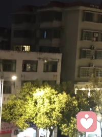 性本善，还是性本恶？
善恶是一对阴阳，人本就有好的一面，也有坏的一面，阴阳和合，接受自己好的一面，也得允许接纳坏的一面，坏里藏着好，好里也有坏，让我们尊重自己的内心，跟着心走，找回人本圆满的自己配图