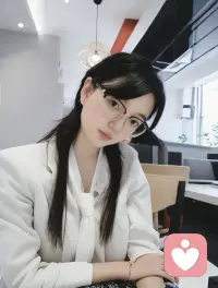 其实，你对我好的每一刻，我都在琢磨怎么对你更好。感情里最珍贵的从来不是单方面的付出，而是你懂我的心意，我惜你的情深。你待我一片真心，我必还你满腔热忱，你敬我三分，我定还你十分。双向的奔赴，才配得上所有的真心。情感共鸣