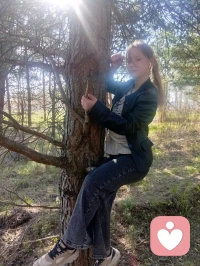 正能量满满的，向阳而生，逐光而行。配图