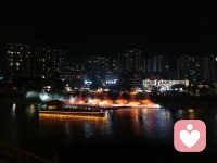 很多家长找我迫切想要一套标准化流程、清晰的执行步骤，以为拿到方案，难题就有解
 
这份渴求的底层，是内心无法耐受不确定性
习惯依靠计划、时间表、确定的结果，获得安全感

一旦前路没有预设路线，恐慌与无力感便扑面而来
 
青少年疗愈、家庭系统的改变，偏偏没有标准答案
没有固定进度表，无法预判周期，过程充满反复

执着寻找捷径与固化步骤，很容易被焦虑推着急于求成，忽略孩子真实的内在节奏
 
我们能拥有前行的大方向
但要学着容纳路上所有未知与变数

耐受不确定，才是成长真正的功课✨
​
​#我是晴天你身边的心理赋能师