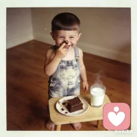 最好的家庭教育，从来不是说教与指责，而是陪伴与榜样。
父母的情绪里，藏着孩子的安全感；言行间，印着孩子的未来模样。
多一点倾听，少一点评判；多一份包容，少一份焦虑。
把尊重给孩子，把耐心留家庭，让爱不缺席，让成长有力量。如果你也为亲子关系而烦恼，可以找我！配图