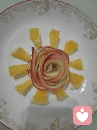 早上好啊！今天和朋友一起爬山看大海哟。希望大家都有好心情。