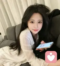 高矮远近都没关系
我的温柔和偏爱
全都打包赠予你配图