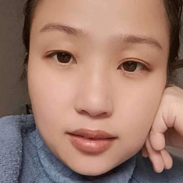 珂珂在听