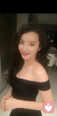 不困于情绪，不扰于外物，平和才是最好的状态。
不被一时的喜怒哀乐困住心神，不被外界的纷扰喧嚣打乱节奏，不因为他人的评价而焦虑，也不因为一时的得失而起伏。学会与情绪和解，与世事温柔相处，内心安稳从容，行事淡定从容，不慌不忙，不怨不怒。守住内心的平静，便是对自己最好的善待，也是人生最舒服的状态。配图