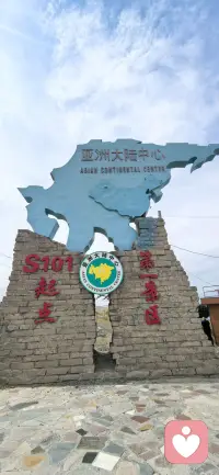 真正的教育，不是把孩子修剪成我们期待的样子，而是看见他本来的样子。看见他的脆弱，接纳他的情绪，尊重他的独特，让他在爱里，长成自己的模样。当我们真正看见孩子，亲子之间的对抗会消融，焦虑会散去，爱会自然地流动。