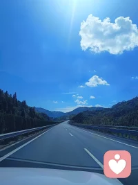 成为一名心理倾听师，希望用耐心和陪伴帮更多人缓解情绪，走出迷茫，用心倾听，温柔陪伴。❤️