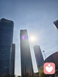 你看，☀️阳光是不是很灿烂？人活着就有希望配图