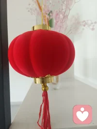 生活慢慢，万事暖暖。
那些跨过的坎，都成了后来的底气。
无论山高水长，只求内心透亮，
日日皆欢，步步皆安。配图