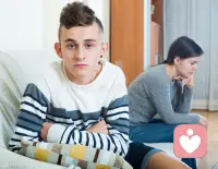 你可以爱父母，
同时也恨他们带给你的伤害。
这不矛盾。
真实的情感，从来不是非黑即白。
允许自己“又爱又痛”，
才能真正走向和解。