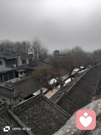 很喜欢这样的地方和这种类似的老照片样式。会回忆好多的往事配图