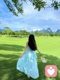 “允许自己偶尔低落，允许事情没有答案，允许有些人只是路过。”这是今天想对你说的。
我们总习惯对抗“不好的部分”——坏情绪、没解决的事、走散的人。但其实，真正的自愈，往往从一句“好吧，这样也可以”开始。
你最近，有在允许自己什么吗？配图