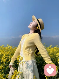 我希望，我可以是你遇到困难第一个想倾诉的人，遇到快乐第一个想要分享的人、遇到挫折第一个想依靠的人❤️配图