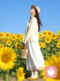 有时觉得，线上倾听像在黑暗中捧着一盏小小的灯。那些语音电话的背后是一个个蜷缩着的灵魂。我们隔着屏幕互相辨认——不是拯救，是陪伴；不是解答，是允许。原来最深的治愈，不过是轻轻说一句：“我看见了，你在这里。”而每一个“被看见”的瞬间，都让光漏进来一点点。配图